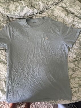 Men’s Abercrombie and fitch shirt